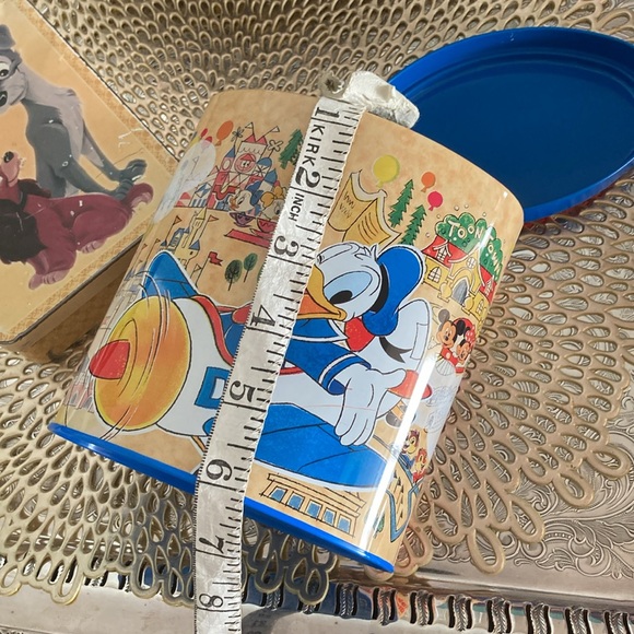 Disney Tokyo Donald Duck Tin - Picture 6 of 6